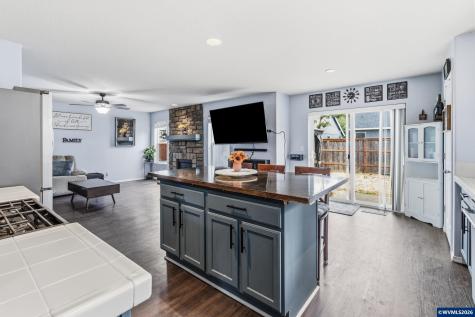 4089 Cowboy Avenue SE Albany OR 97322