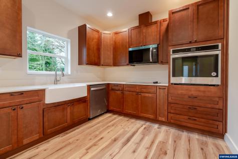 1423 45th Avenue Sweet Home OR 97386