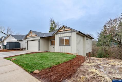 1423 45th Avenue Sweet Home OR 97386