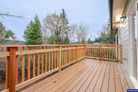 1423 45th Avenue Sweet Home OR 97386