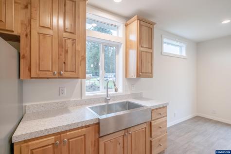 3223 Comber Court NE Salem OR 97305