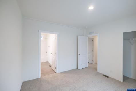 3223 Comber Court NE Salem OR 97305