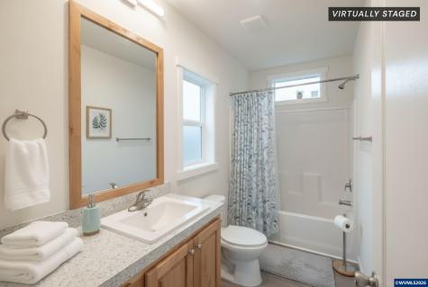 3223 Comber Court NE Salem OR 97305