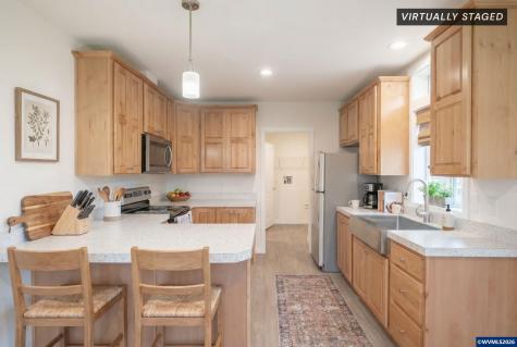 3223 Comber Court NE Salem OR 97305