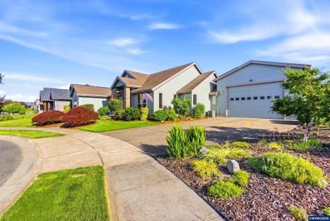 867 Corsair Drive Independence OR 97351-9434
