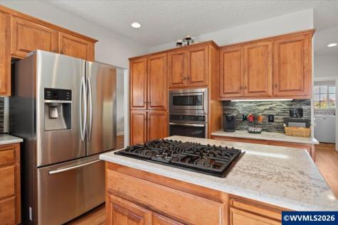 1824 Olivia Circle NW Albany OR 97321