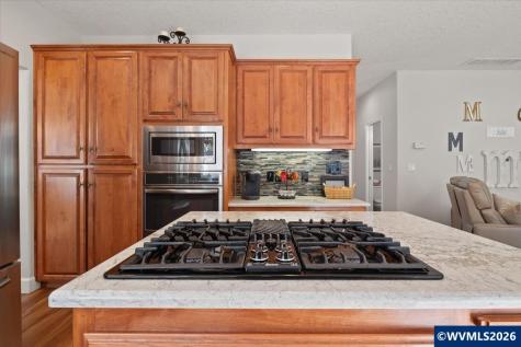 1824 Olivia Circle NW Albany OR 97321