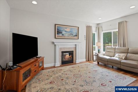 1824 Olivia Circle NW Albany OR 97321