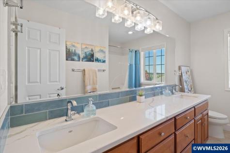 1824 Olivia Circle NW Albany OR 97321