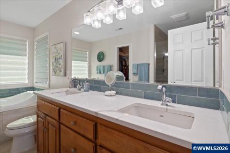 1824 Olivia Circle NW Albany OR 97321