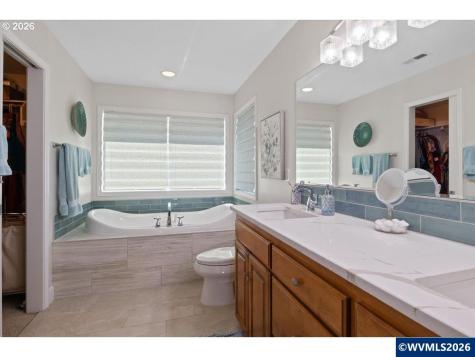 1824 Olivia Circle NW Albany OR 97321