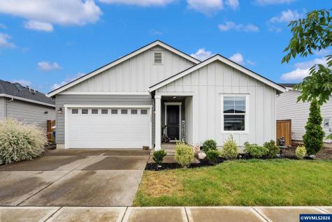 1480 Sunflower Street Woodburn OR 97071