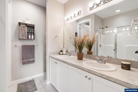 1480 Sunflower Street Woodburn OR 97071