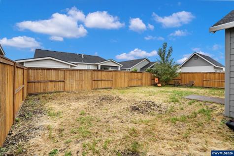 1480 Sunflower Street Woodburn OR 97071