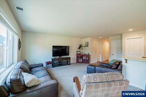 2952 NW Persimmon Way Albany OR 97321