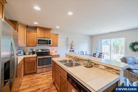 2952 NW Persimmon Way Albany OR 97321