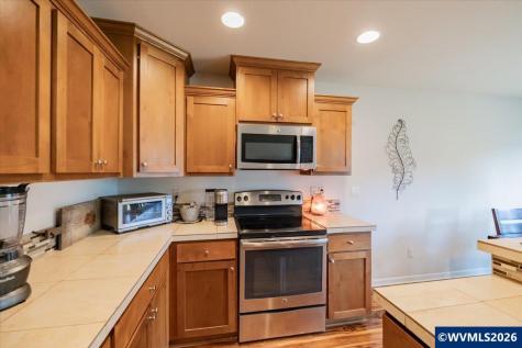 2952 NW Persimmon Way Albany OR 97321