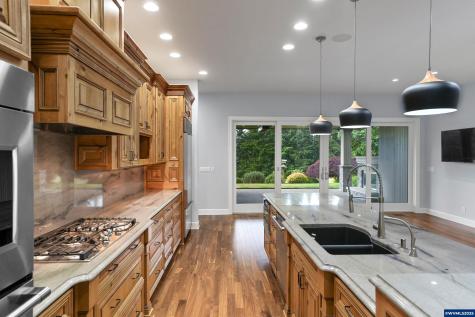 840 Sahalee Court SE Salem OR 97306