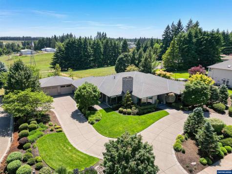 840 Sahalee Court SE Salem OR 97306