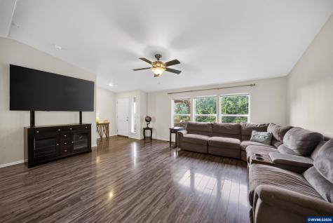 13105 Mountain View Lane SE Turner OR 97392
