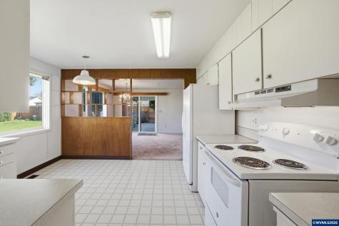 3373 Rawlins Avenue NE Salem OR 97301