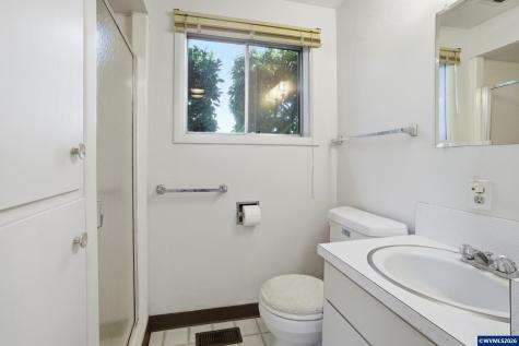 3373 Rawlins Avenue NE Salem OR 97301