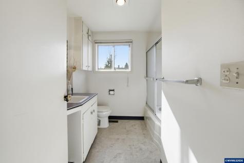 3373 Rawlins Avenue NE Salem OR 97301