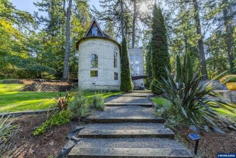 1820 E 28th Avenue Eugene OR 97403