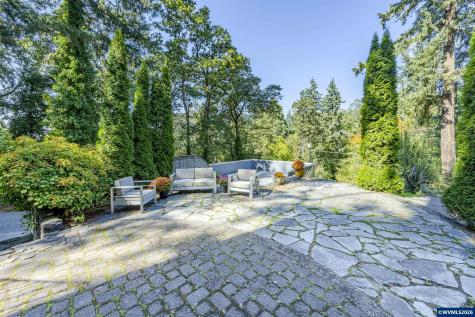 1820 E 28th Avenue Eugene OR 97403