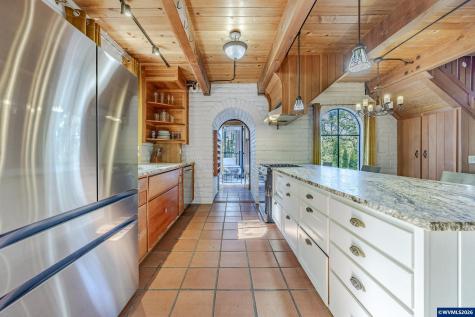 1820 E 28th Avenue Eugene OR 97403