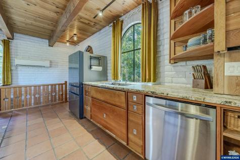 1820 E 28th Avenue Eugene OR 97403