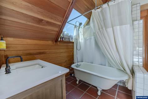 1820 E 28th Avenue Eugene OR 97403