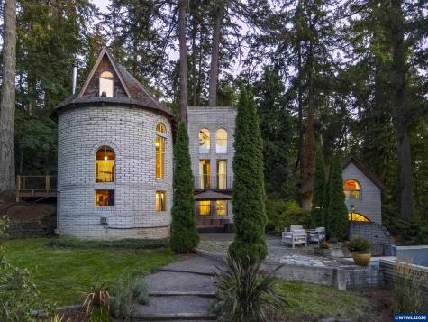 1820 E 28th Avenue Eugene OR 97403