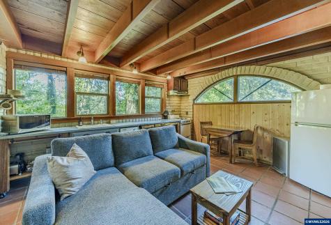 1820 E 28th Avenue Eugene OR 97403