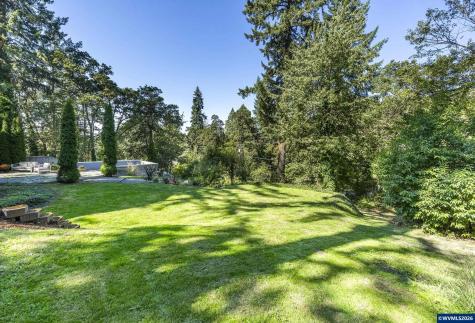 1820 E 28th Avenue Eugene OR 97403