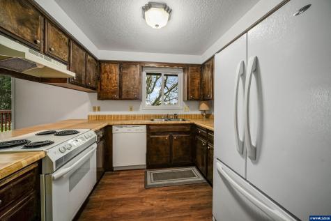 854 George Street NW Salem OR 97304