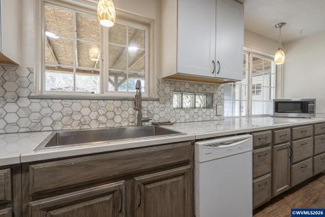 3947 Stanley Lane S Salem OR 97302