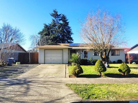 1671 Weigart Court NE Salem OR 97305