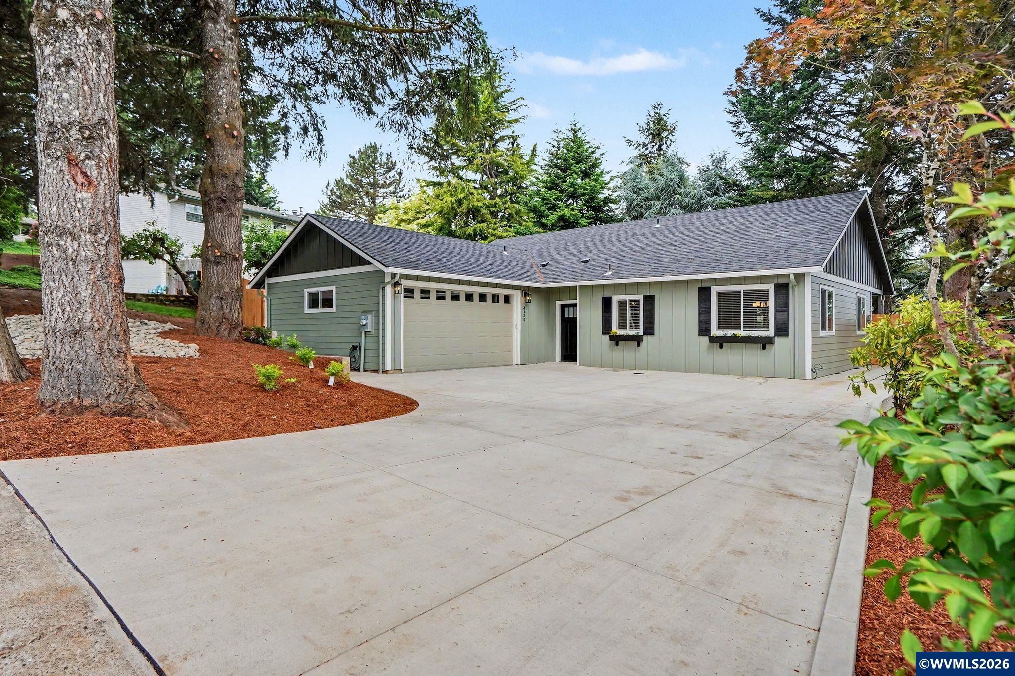 4455 Matthews Lp S Salem OR 97302