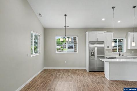 4455 Matthews Lp S Salem OR 97302