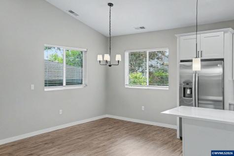 4455 Matthews Lp S Salem OR 97302