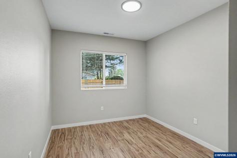 4455 Matthews Lp S Salem OR 97302