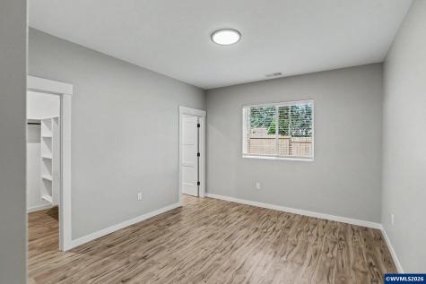 4455 Matthews Lp S Salem OR 97302