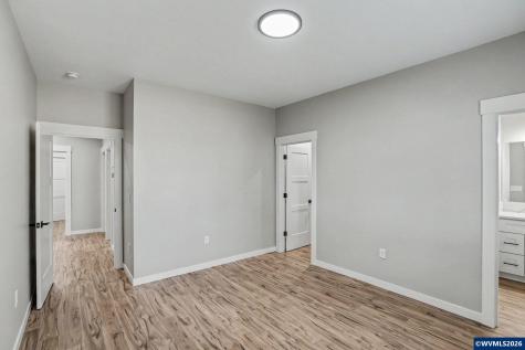 4455 Matthews Lp S Salem OR 97302