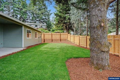 4455 Matthews Lp S Salem OR 97302