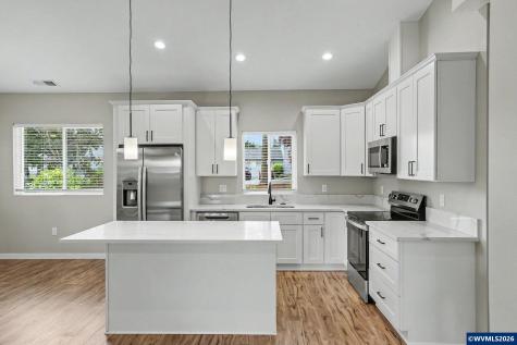 4455 Matthews Lp S Salem OR 97302