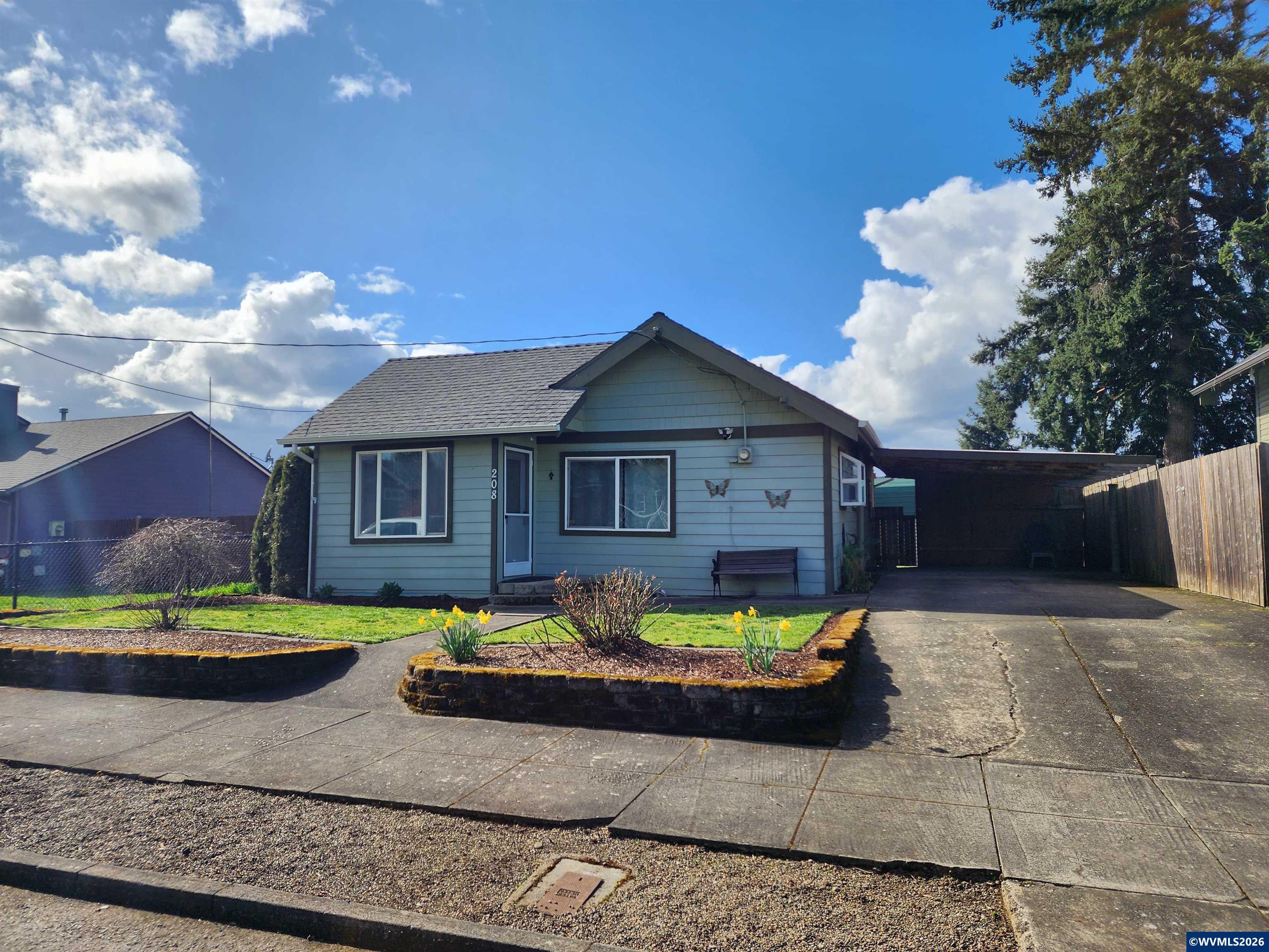 208 S Swiegle Avenue Molalla OR 97038
