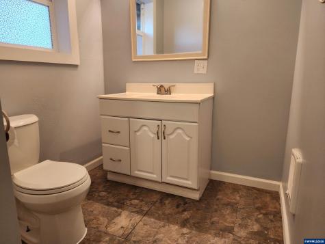208 S Swiegle Avenue Molalla OR 97038
