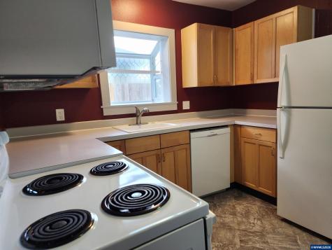 208 S Swiegle Avenue Molalla OR 97038