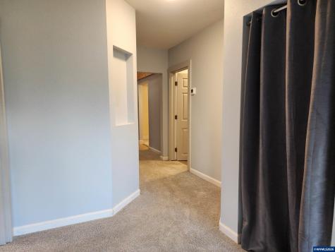 208 S Swiegle Avenue Molalla OR 97038